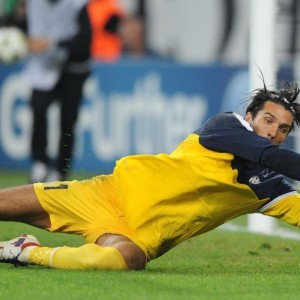 kaiyun-在2019年总决赛第六场，库里一人拿下23分，关键时刻多次砍下关键三分，助勇士夺冠